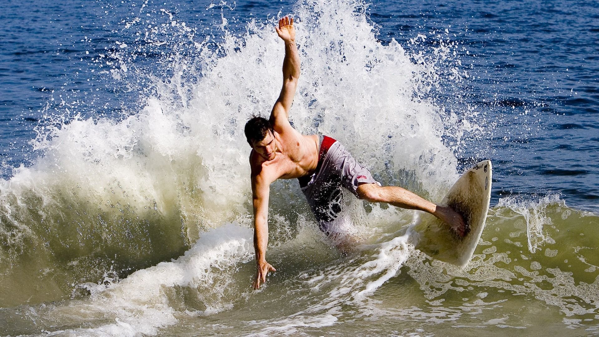 乡村特色趣味骑马赛,乡土运动新体验,村里骑马