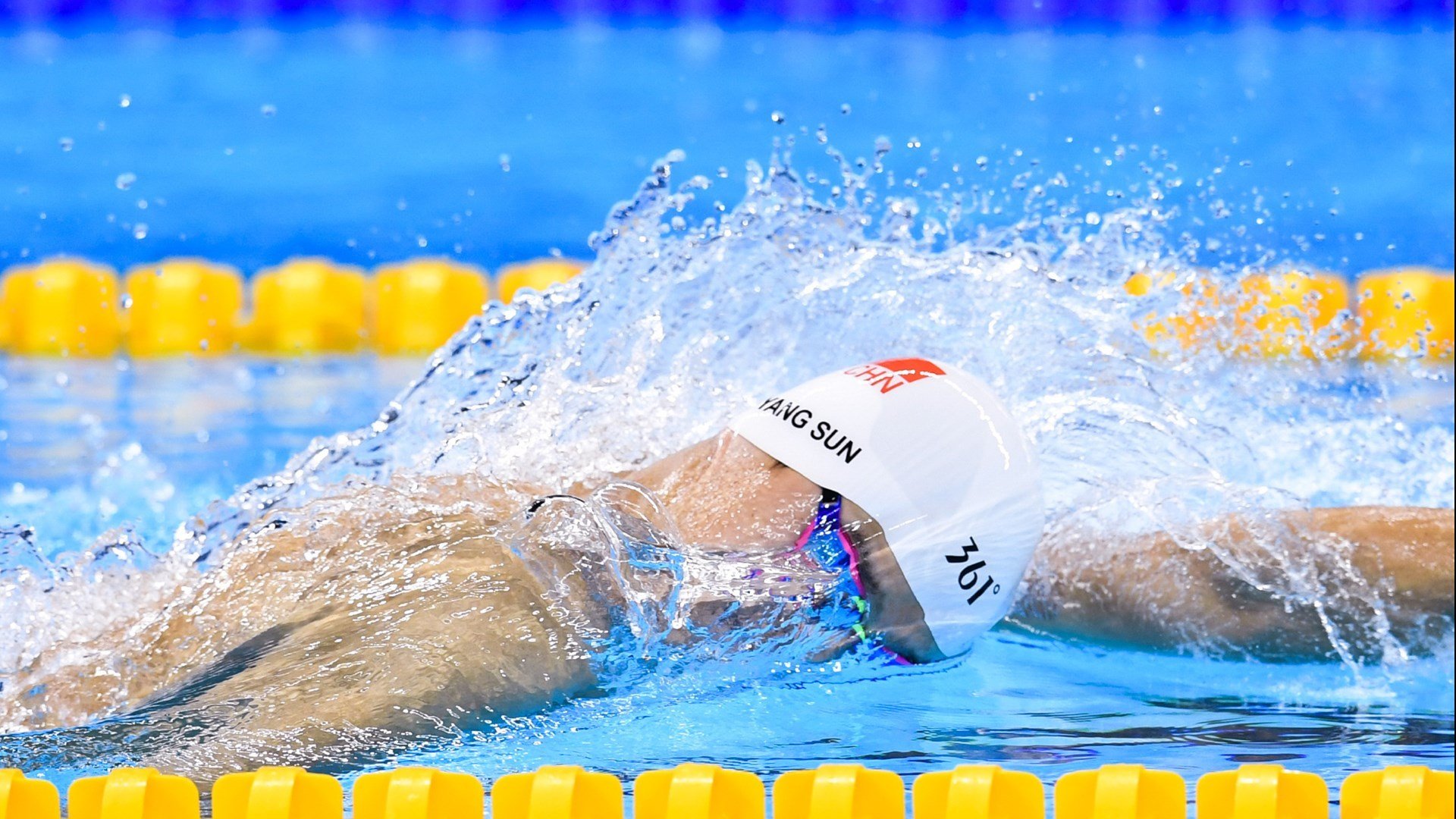 无人机载摄像:带你近距离感受极速,无人机lyzrc