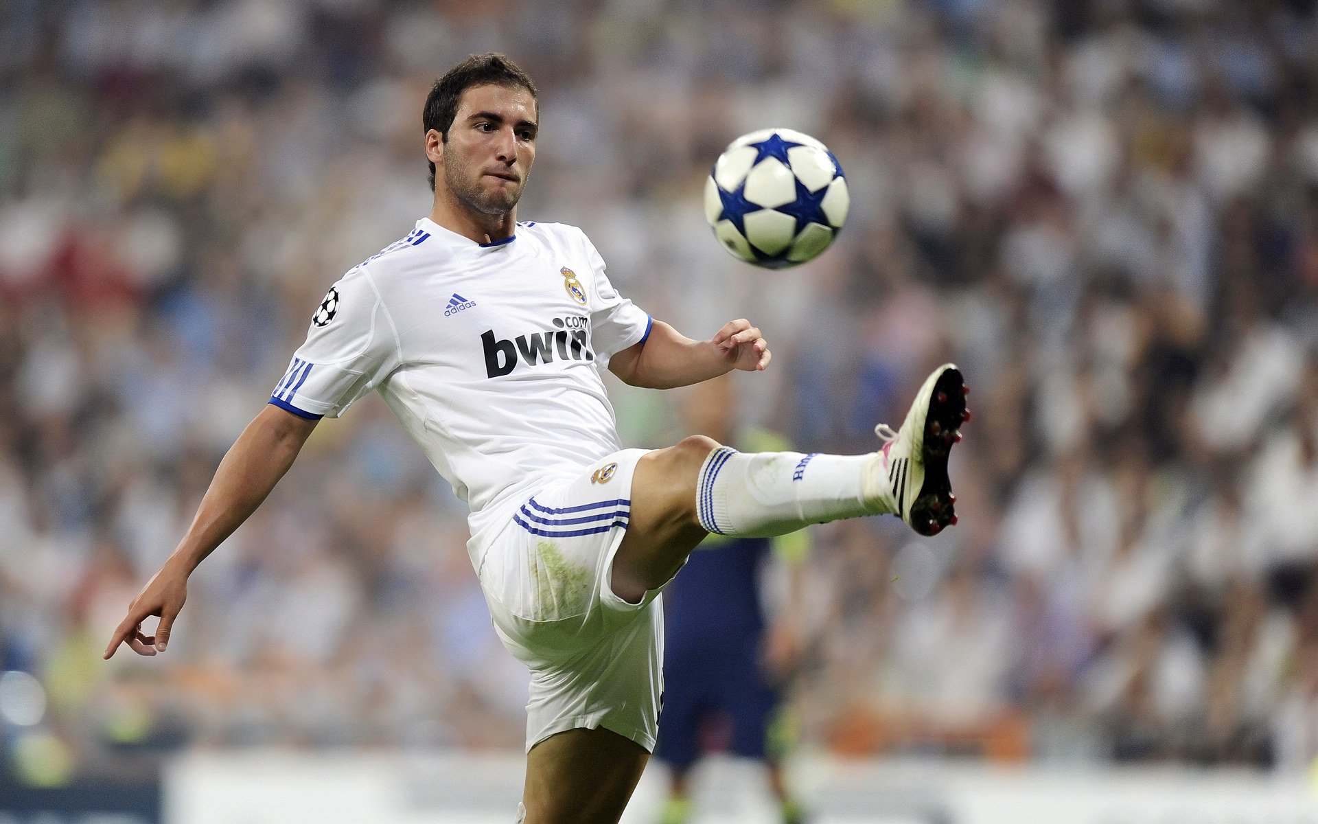 英超赛后数据反思，控球和传球成功率如何推动胜利，英超传控球队